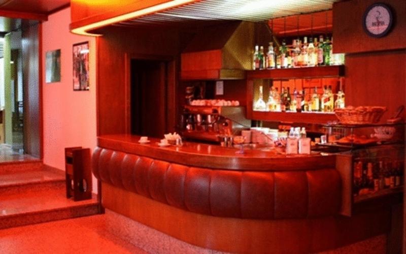 帕梅拉酒店 圣彼得罗-因卡萨莱 外观 照片