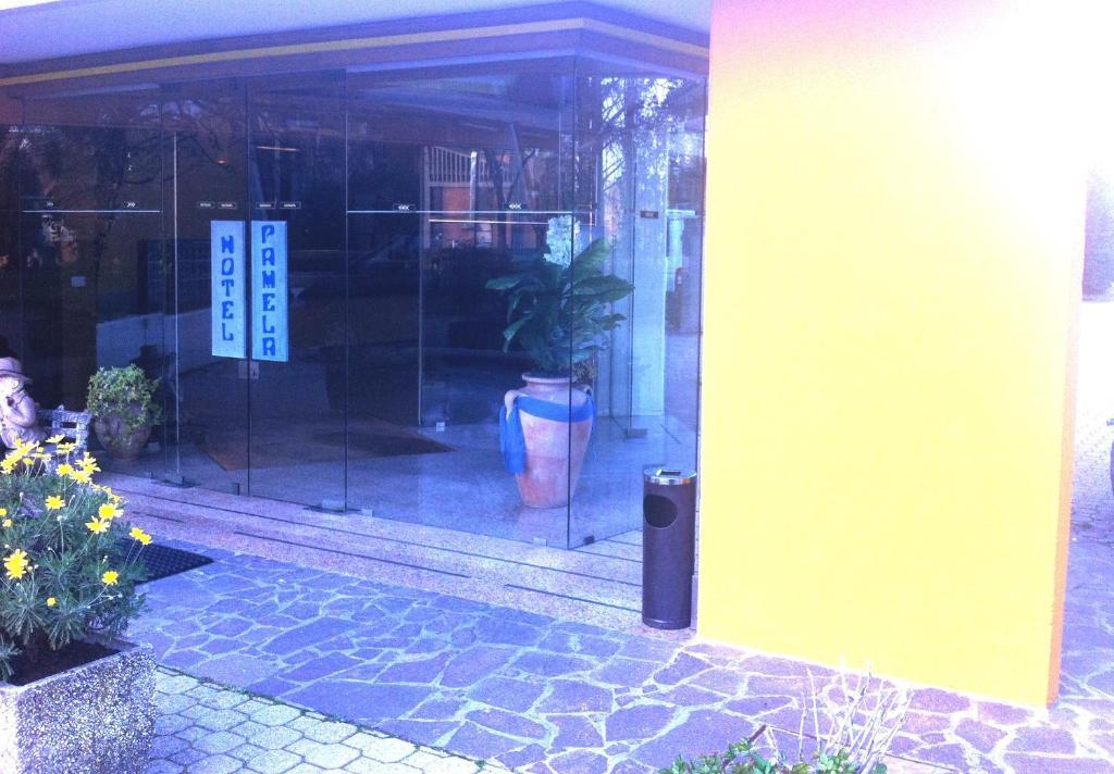 帕梅拉酒店 圣彼得罗-因卡萨莱 外观 照片